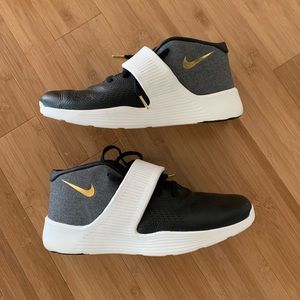 Nike Super Bowl limited drop Sneakers